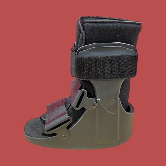 Ultimate Ortho - Cam Walker Air Chamber Fracture Boot - Black - Extra Small - Picture 4 of 16